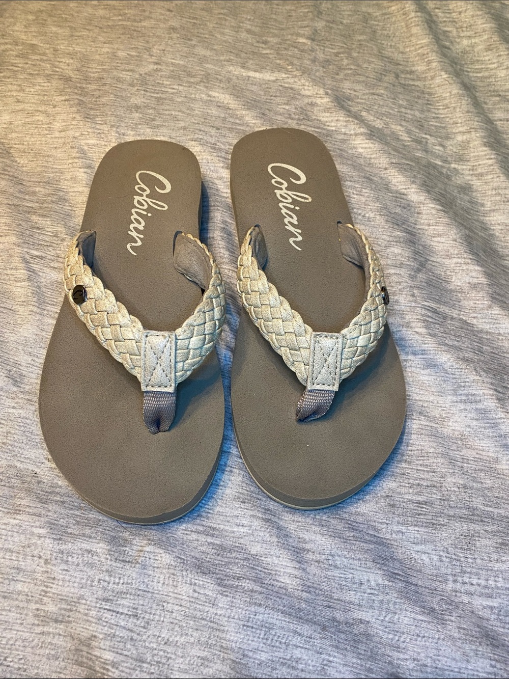 Cobian Braided Bounce Flip Flops Women’s size 6 Gray